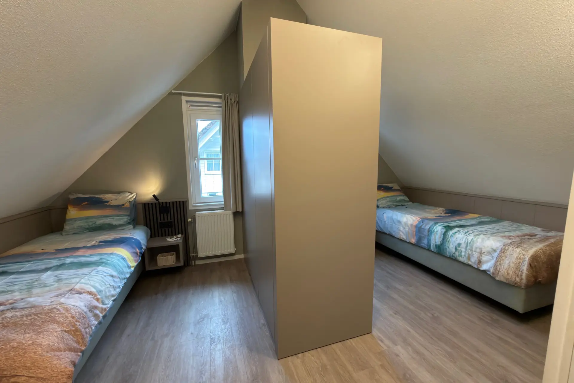 Slaapkamer met 2x 1p boven 1