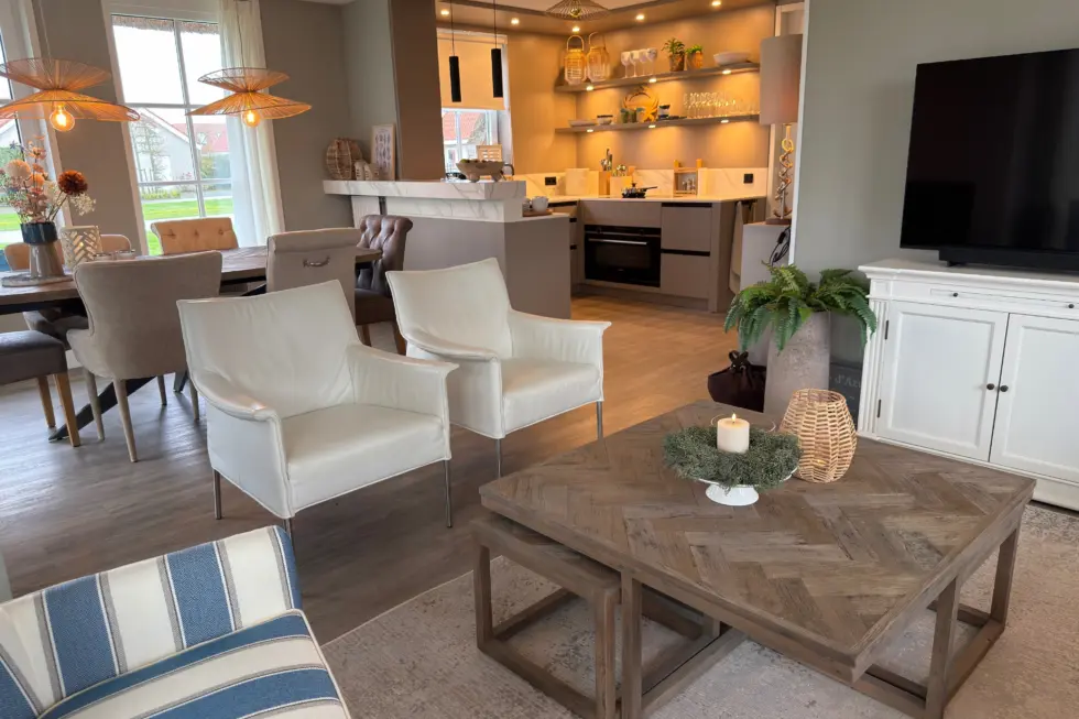 Woonkamer eettafel keuken wellness 6p