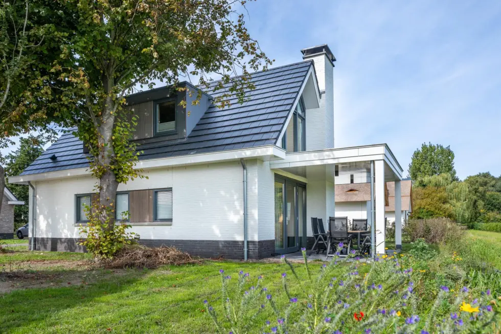 Buitenzijde met veranda